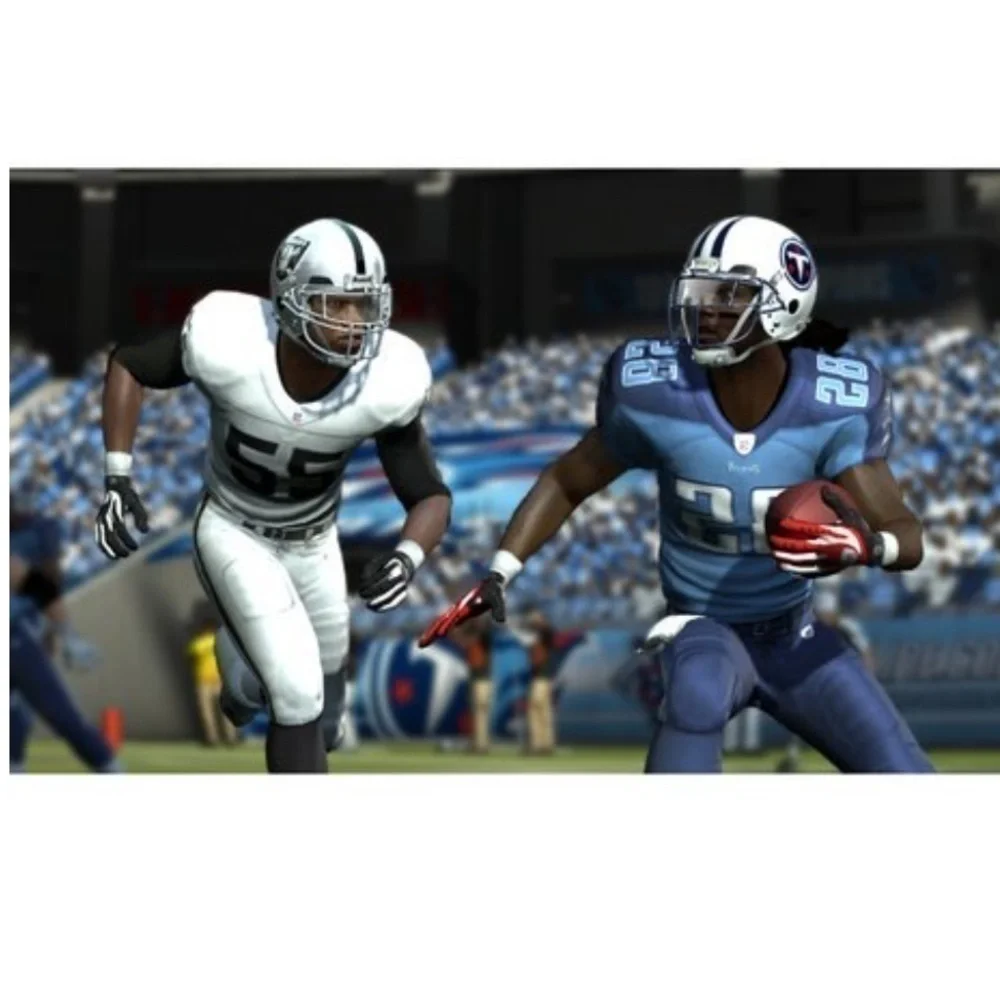 𝅺14 & 17. MADDEN NFL 11 (XBOX 360) Video Game